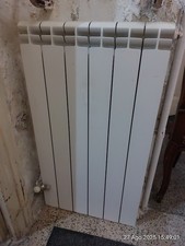 bianco alluminio termosifoni usato  Italia
