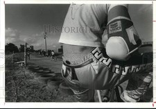 Usado, 1984 Press Photo piloto de BMX machucado no curso de motocross de bicicleta - hcs28360 comprar usado  Enviando para Brazil