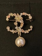 Spilla chanel con usato  Italia