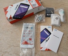 mit OVP unbenutzt ZTE Blade L5 Dual Sim Handy 8GB weiß inkl. Zubehörpaket -B216 comprar usado  Enviando para Brazil