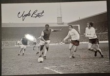 Clyde Best West Ham prestes a bater a bola no gol foto assinada 12x8, usado comprar usado  Enviando para Brazil