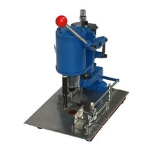 Punzonatrice elettrica hangtag usato Punzonatrice elettrica hangtag usato  Spedire a Italy