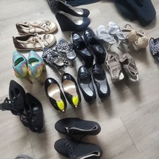 Pair women shoes for sale  Las Vegas
