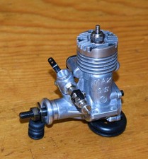 1966 OS 10 RC modelo motor de avião 1.8cc vintage .10 motor brilhante max Japão comprar usado 1966 OS 10 RC modelo motor de avião 1.8cc vintage .10 motor brilhante max Japão comprar usado  Enviando para Brazil