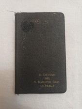 Devoto del santo usato  Milano