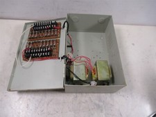 Fonte de alimentação CPI AC/AC para 16 câmeras de segurança PS-16 AC em gabinete de metal CCTV comprar usado  Enviando para Brazil
