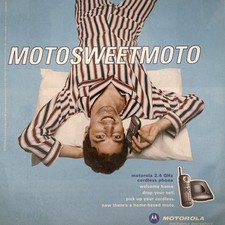 2002 Motorola 2.4 GHz telefone fixo sem fio IMPRESSÃO ANÚNCIO drop celular homem pijama 00s comprar usado  Enviando para Brazil