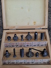 Set frese 12pz usato  Biella