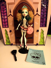 Monster high lagoona usato  Visone