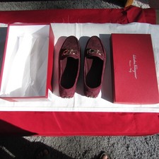 Mocassim Salvatore Ferragamo Feminino Berra Roxo Camurça Fivela Reversível 11 1C comprar usado Mocassim Salvatore Ferragamo Feminino Berra Roxo Camurça Fivela Reversível 11 1C comprar usado  Enviando para Brazil