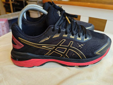 Asics 2000 size for sale  MANCHESTER