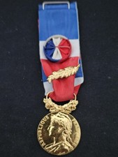 Médaille travail grand d'occasion Médaille travail grand d'occasion  Illzach