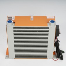 Radiatore olio idraulico usato  Spedire a Italy