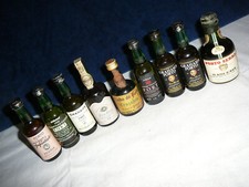 Mignonnettes mini bouteilles d'occasion  Limoges-