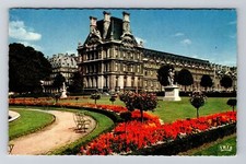 Paris the louve d'occasion  Expédié en Belgium