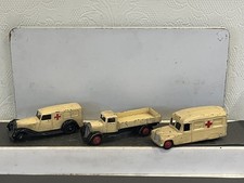 Ambulancia y otros vehículos Dinky Toys Daimler - pobre/justo... segunda mano  Embacar hacia Mexico