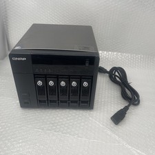 Qnap 569 pro d'occasion  Expédié en Belgium