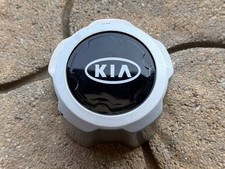 KIA SPORTAGE TAMPA CENTRAL DE RODA FABRICANTE DE EQUIPAMENTO ORIGINAL ACABAMENTO PRATA CENTRO PRETO 1995-1999 comprar usado  Enviando para Brazil