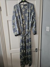 Boohoo dressing gown for sale  PAIGNTON