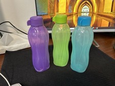 Conjunto de 3 garrafas Tupperware Aquasafe plástico fliptop 1 litro comprar usado  Enviando para Brazil