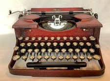 Vintage royal portable for sale  Nacogdoches