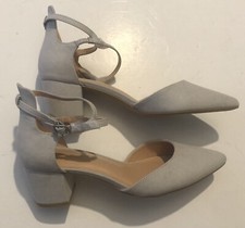 Women size 6.5 for sale  Carney
