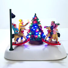 Lemax Rockin' Around The Christmas Tree Caddington Village 44321 U2 Happy Family comprar usado  Enviando para Brazil