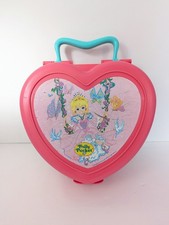 Lancheira Bluebird Polly Pocket em forma de coração rosa 1993 vintage lancheira brinquedos comprar usado Lancheira Bluebird Polly Pocket em forma de coração rosa 1993 vintage lancheira brinquedos comprar usado  Enviando para Brazil