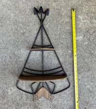 Prateleira de parede rústica Teepee/Seta madeira e metal Knick Knack, usado comprar usado  Enviando para Brazil