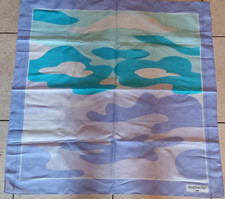 Beau carré foulard d'occasion  Lalinde