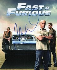 Foto autografada de Vin Diesel Velozes e Furiosos 8 x 10 assinada com certificado de autenticidade   comprar usado Foto autografada de Vin Diesel Velozes e Furiosos 8 x 10 assinada com certificado de autenticidade   comprar usado  Enviando para Brazil