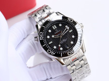 The black dial d'occasion  Expédié en Belgium