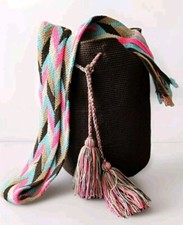 Bolsa Wayuu colombiana 🎒 Mochila feita à mão tiracolo artesanal marrom e multicolor comprar usado  Enviando para Brazil