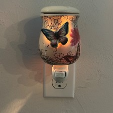 Elegant butterfly floral for sale  Gainesville