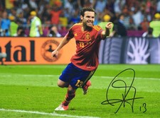 Juan Mata Hiszpania z autografem 12" x 16" zdjęcie z uroczystości na sprzedaż  Wysyłka do Poland