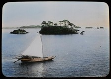 LANTERNA MÁGICA ANTIGA BARCO DESLIZANTE VELA PERTO DE ILHAS C1920 JAPONÊS comprar usado  Enviando para Brazil