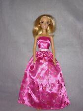Barbie kleid glitzer gebraucht kaufen  Wittenberge