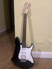 Chitarra elettrica yamaha usato  Novara