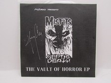MISFITS Septic Death VAULT OF HORROR EP 7" Pushead #250/500 Signed By Jerry Only comprar usado MISFITS Septic Death VAULT OF HORROR EP 7" Pushead #250/500 Signed By Jerry Only comprar usado  Enviando para Brazil