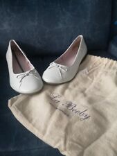 New beeby embroided for sale  THORNTON-CLEVELEYS