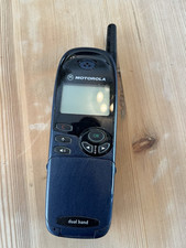 Motorola flip phone for sale  BLANDFORD FORUM