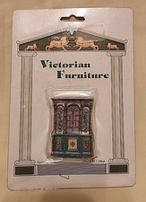 Miniatura de resina vitoriana casa de bonecas/fadas móveis de jardim “armário” usado , usado comprar usado  Enviando para Brazil