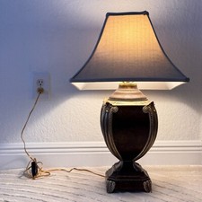 Abajur de mesa vintage estilo clássico cabeceira bronze metal tecido sombra 1980 EUA comprar usado  Enviando para Brazil