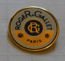 Pin parfum roger d'occasion  Saint-Nazaire