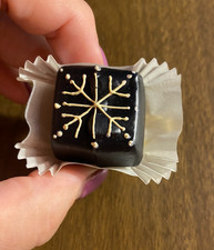 Mini bolo Petit Four Bakery com clipe de floco de neve enfeite de Natal 1 1/2" comprar usado  Enviando para Brazil