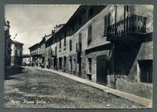 Neive piazza italia usato  Vezza d'Alba