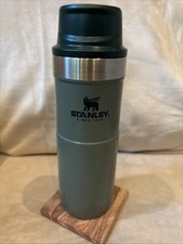 CANECA DE VIAGEM STANLEY CLASSIC TRIGGER ACTION 16 OZ AÇO INOXIDÁVEL VERDE comprar usado  Enviando para Brazil