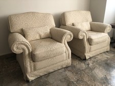 Coppia poltrone classiche usato  Carpi