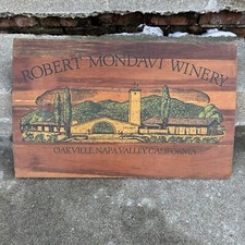 Arte de parede painel caixa de madeira vintage original Robert Mondavi Napa Valley Winery 24”x15” comprar usado  Enviando para Brazil