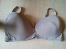 Soutien gorge gris d'occasion  Aiguillon
